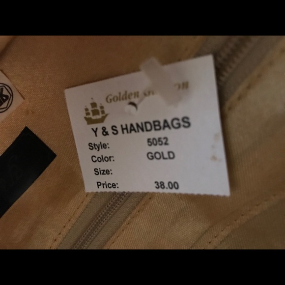 (REDUCED) NWT GOLDEN GALLEON HOLIDAY PURSE - Picture 4 of 5